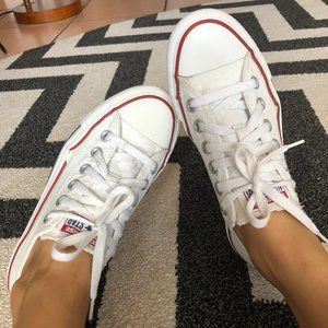 Converse All Star Low Top White sneakers 6.5